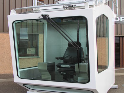 crane_cab_front-400-x-300